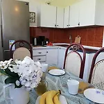 Meli 아파트 *